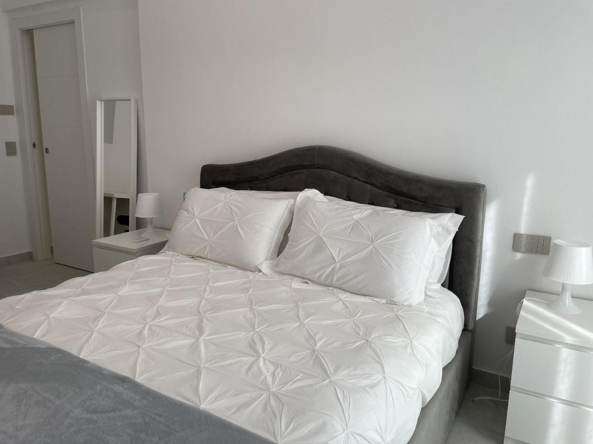 Varese Apartment Exterior foto